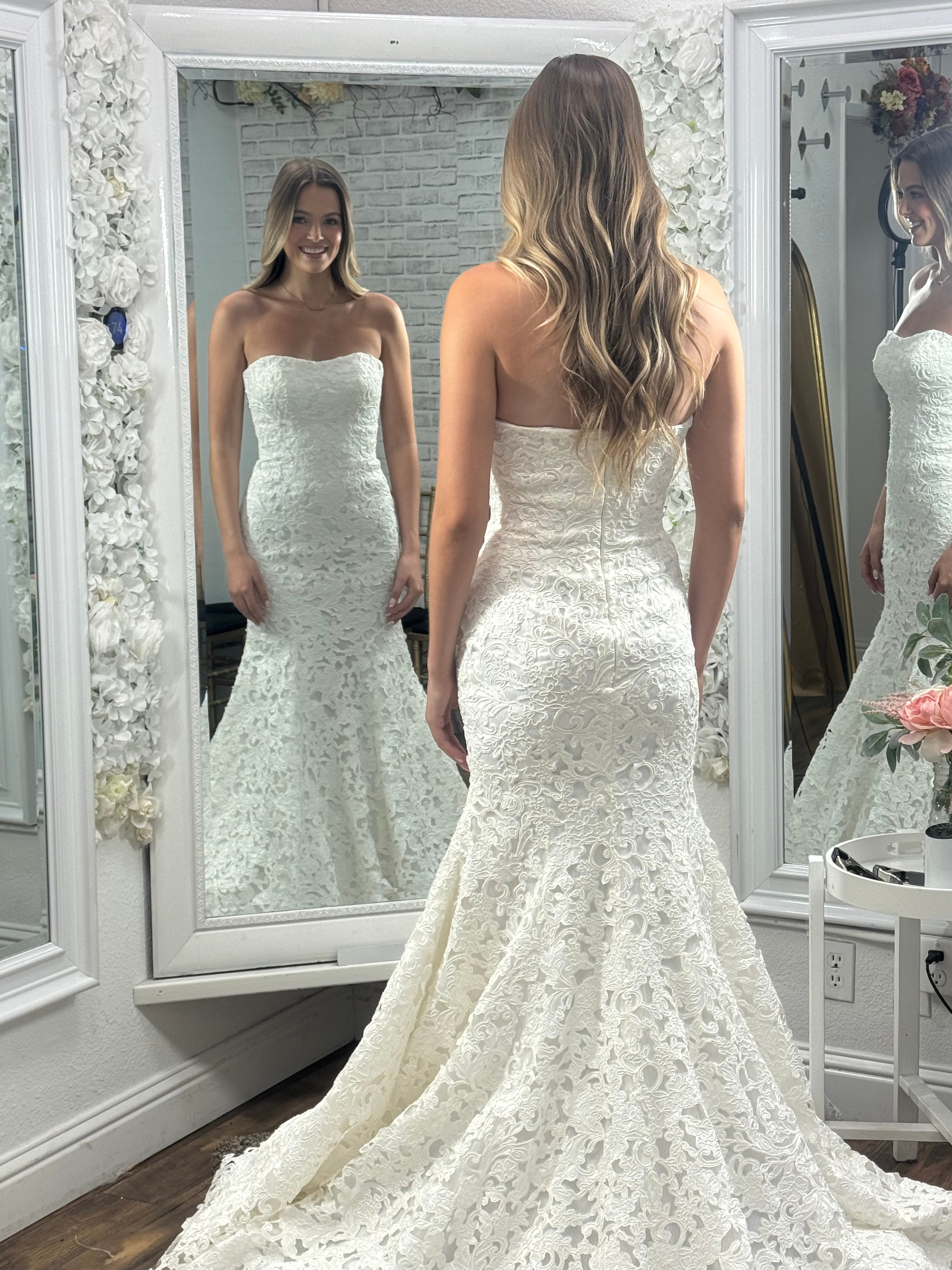 Alexis Bridal Gown 14 / Ivory/Nude Alexis Bridal Gown 14 / Ivory/Nude