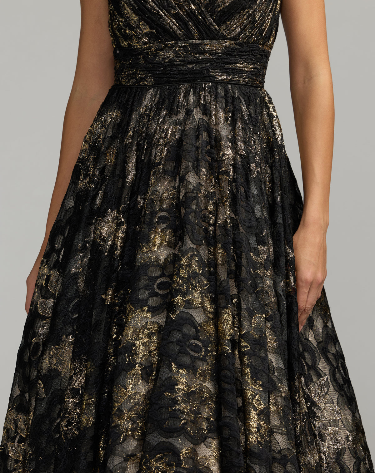 Mac Duggal 50186 - Black Gold