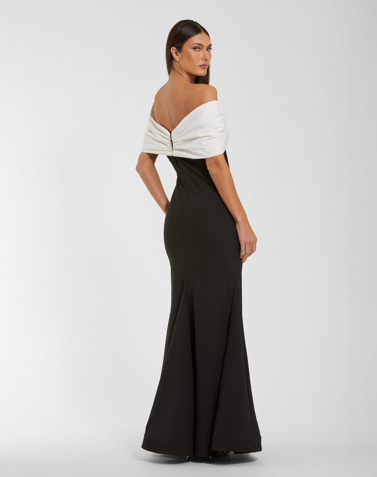 Mac Duggal 56232 - Black Ivory