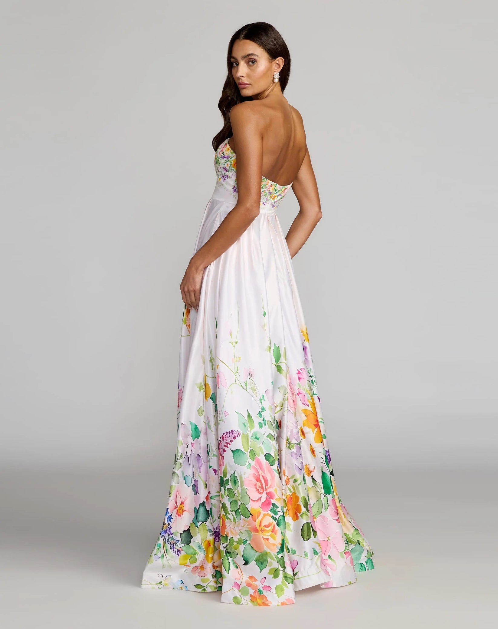 Mac Duggal 8470