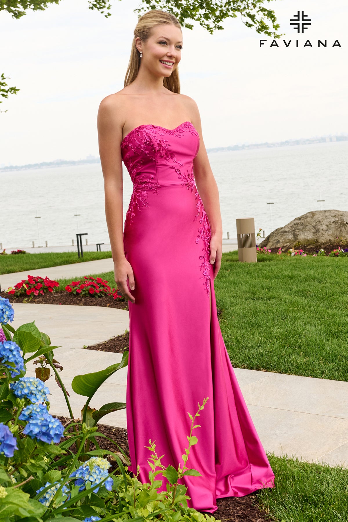 Faviana 11647 Raspberry Front 1