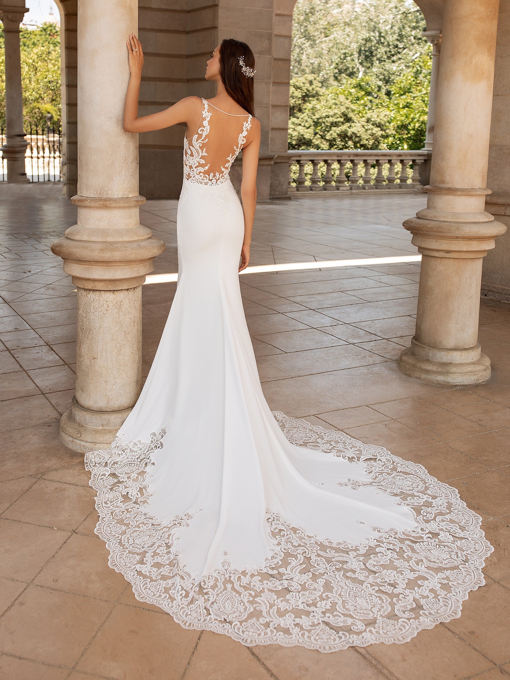 Pronovias Erandi Sample